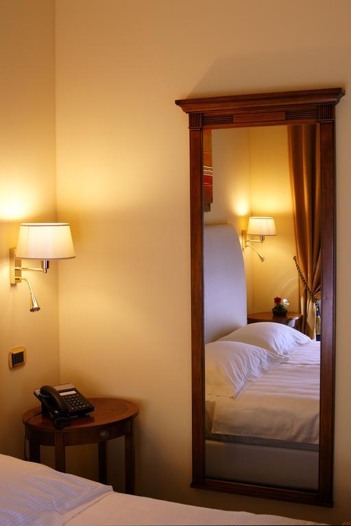 Bram Hotel Sant'Eufemia Lamezia Room photo